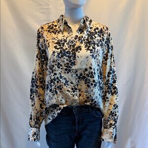 NWT - WHBM - Satin Soft Shirt, Size M in LILLIPUTIAN WHITECAP GRAY